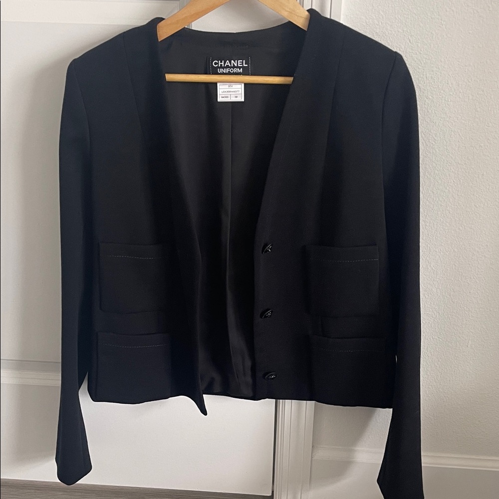 Chanel Elegant Black Blazer